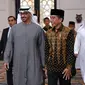 Presiden RI Jokowi dan Presiden UEA Mohammed bin Zayed Al Nahyan (MBZ) meresmikan Masjid Raya Sheikh Zayed di Solo, Jawa Tengah. (Foto: Biro Pers Sekretariat Presiden)