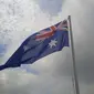 Bendera Australia di kapal HMAS Adelaide. (Safinatun Nikmah/Liputan6.com)