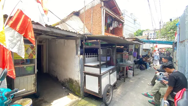 Gang Rumah Affan Kurniawan