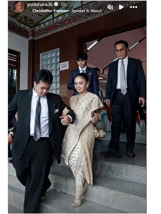 7 Potret Henry Siahaan Ultah ke-68, Yuni Shara Unggah Acara Kental Nuansa Batak