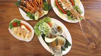 Berbagai sajian Seafood Saung Layaran 
