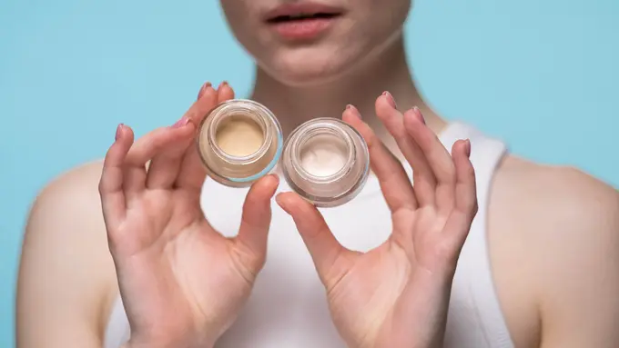 Contoh ilustrasi skincare minimalism