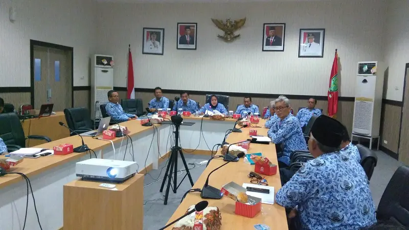 Rapat penanganan virus Corona Covid-19 di Purbalingga. (Foto: Humas Pemkab Purbalingga/Liputan6.com/Rudal Afgani D)