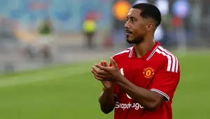 26 Menit Youri Tielemans di MU Beri Sinyal Menjanjikan
