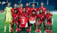 Timnas Indonesia U-20 Putri berfoto jelang kick-off melawan India pada Kualifikasi Piala Asia U-20 Wanita, Rabu (6/8/2025). (Bola.com/Dok. Timnas Indonesia)