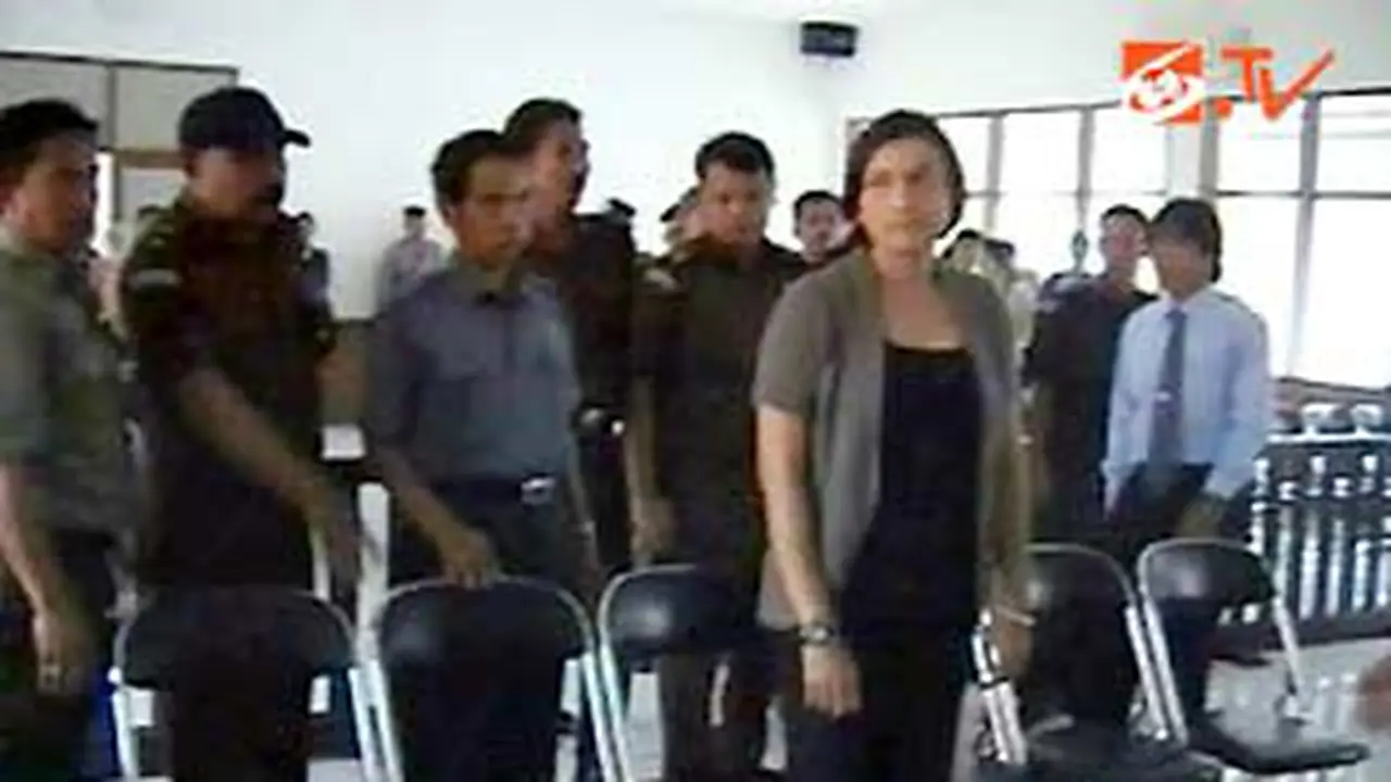 101227dsarah-sidang.jpg