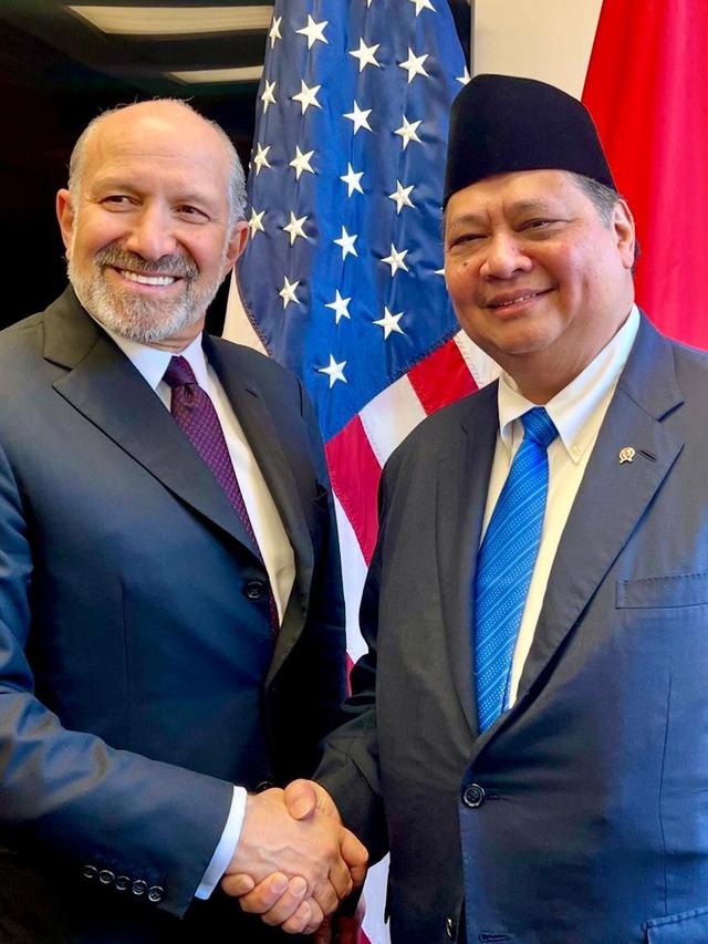 Menteri Koordinator Bidang Perekonomian Airlangga Hartarto telah melakukan pertemuan dengan United States Secretary of Commerce Howard Lutnick
