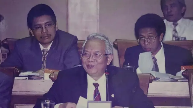 Mantan Menteri Keuangan era reformasi Bambang Subianto meninggal dunia