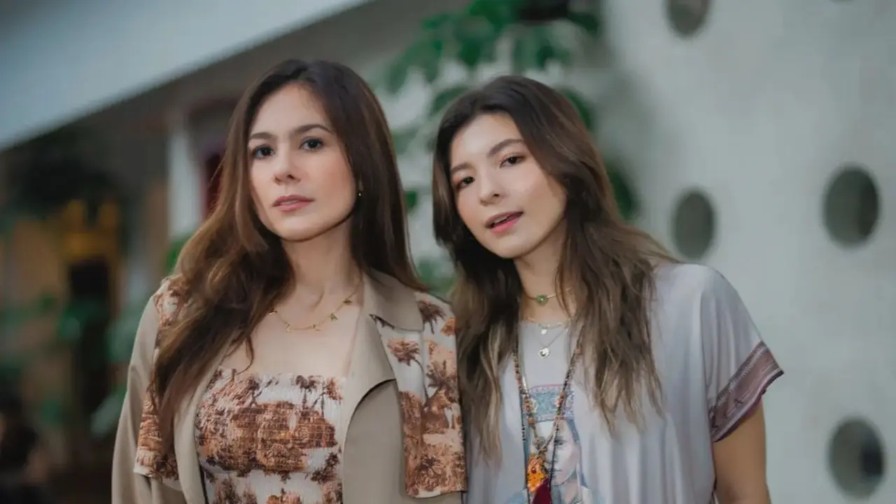 Sudah Punya Anak Remaja, 7 Artis Ini Tetap Terlihat Awet Muda