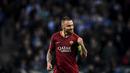 4. Daniele De Rossi (AS Roma) - Kapten AS Roma yang mulai memelihara jenggot dua musim belakangan ini. Penampilan gelandang gaek tersebut sangat cocok dengan tipikal permainannya di lapangan. (AFP/Patricia de Melo)