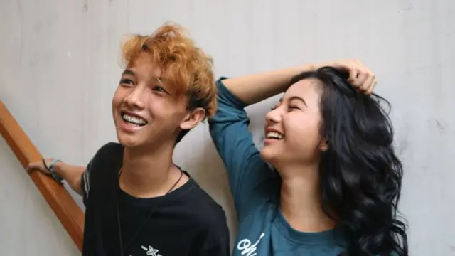 6 Potret Glenca Chysara Bareng Sang Adik, Kompak dan Jarang Tersorot