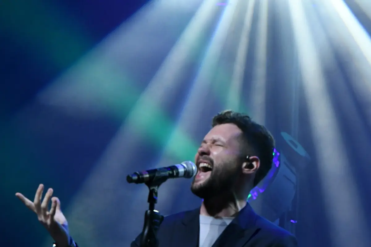[Bintang] Calum Scott