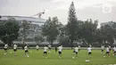 Pesepak bola Timnas Indonesia berlatih menjelang laga leg pertama kontra Vietnam pada semifinal Piala AFF 2022, di Lapangan A Kompleks Gelora Bung Karno, Jakarta, Rabu (4/1/2023). Skuad Garuda – julukan Timnas Indonesia –akan menjamu Vietnam pada semifinal Leg 1 Piala AFF 2022, Jumat 6 Januari 2023 mendatang. (Liputan6.com/Faizal Fanani)