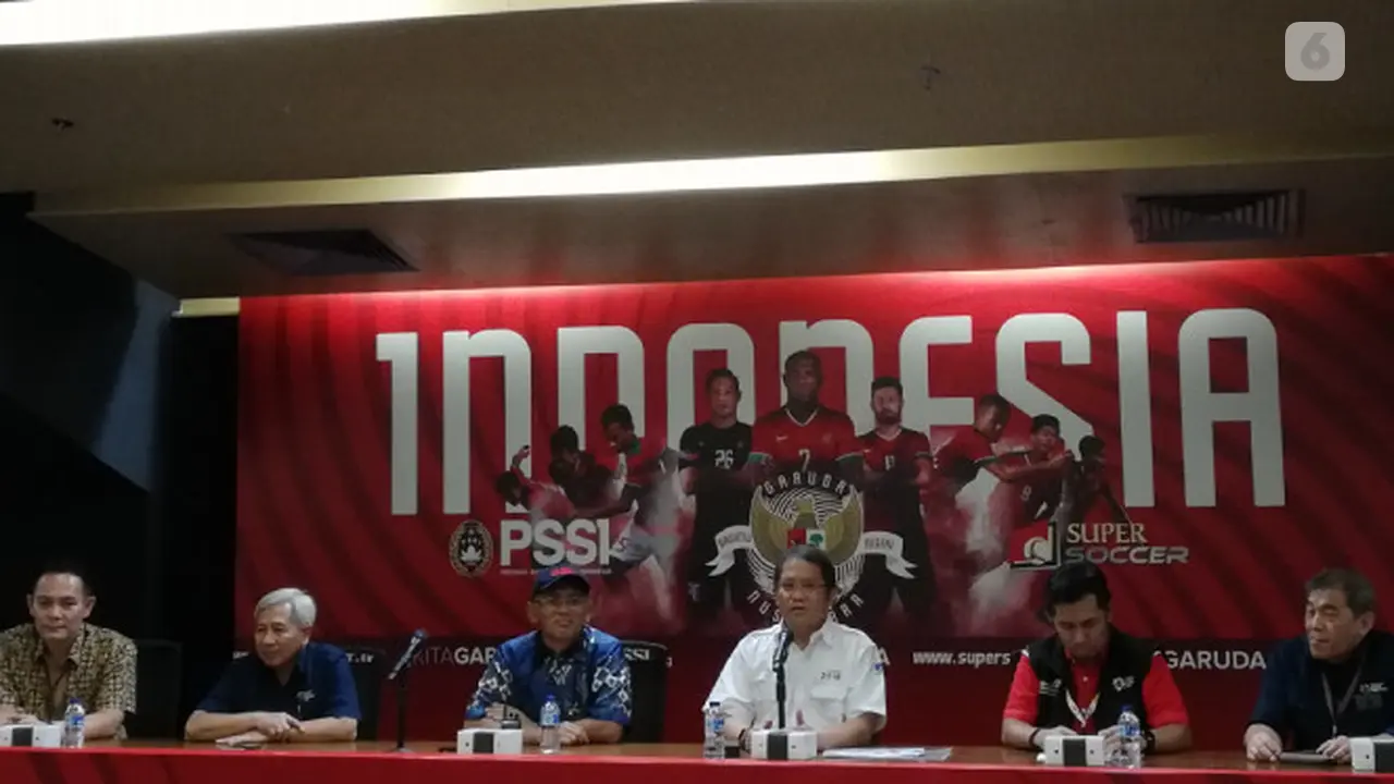 Menkominfo Rudiantara bersama operator telekomunikasi melakukan kesiapan jaringan telekomunikasi dan internet untuk Asian Games 2018. Liputan6.com/Andina Librianty