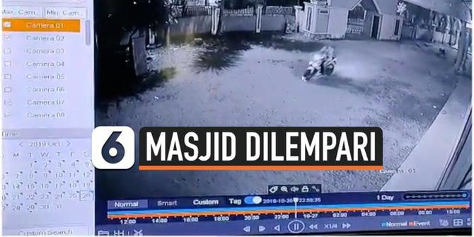 VIDEO: Pria Lempari Kotoran Manusia ke dalam Masjid