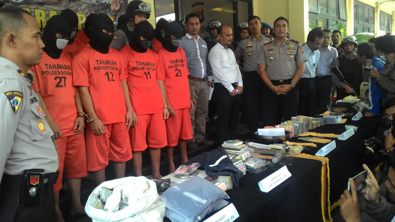 Penambang ilegal