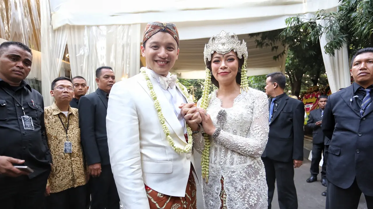 [Bintang] Moreno Soeprapto dan Noorani Sukardi