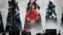 Penampilan Camila Cabello dalam konser Jingle Ball 2019 KIIS-FM di The Forum, Inglewood, California, Amerika Serikat, Jumat (6/12/2019). Jingle Ball 2019 dimeriahkan sejumlah penyanyi papan atas dunia. (AP Photo/Chris Pizzello)