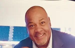 Stacey King, the former Chicago Bulls player who won three NBA titles and was a beloved commentator, has died at the age of 59. (Photo: Stacey King Instagram)