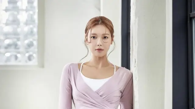 Potret Cantik Soo Young. (instagram/sooyoungchoi)
