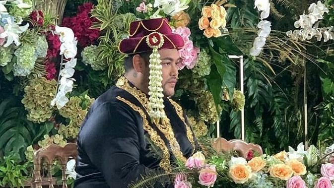 Unggah Foto Akad Nikah, Ivan Gunawan Tutupi Wajah Mempelai 