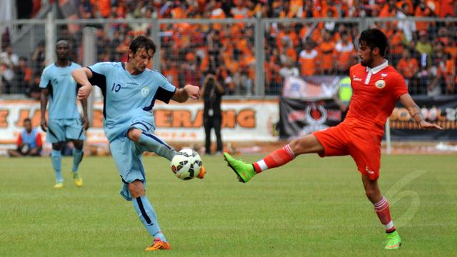 Persija Dipermalukan Persela