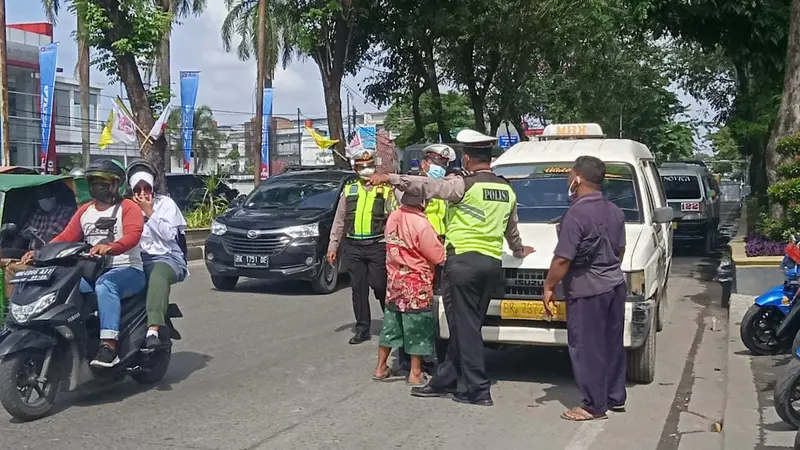 Razia Angkot di Medan