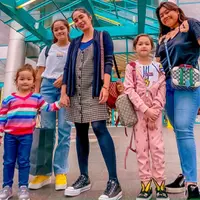 "Langsung aja deh nanti hahaha," tutur Ussy Sulistiawaty. "Ngeri (hamil lagi) soalnya dok," timpal Andhika Pratama. "Aku ditoel, langsung bisa langsung bunting hahaha," tambah Ussy Sulistiawaty. (Instagram/ussypratama)