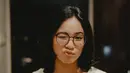 Adik dari Kiesha Alvaro mulai dikenal luas oleh publik. Ia memulai kariernya di dunia hiburan sebagai penyanyi. Suara bagus dan paras yang cantik membuat Shakiena Azalea mulai jadi sorotan publik. (Liputan6.com/IG/shakiena.azalea)