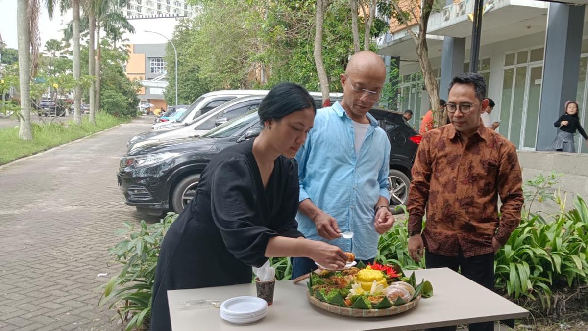 Diselamati Imaniar Hingga Ozy Syahputra, Promotor Harumanis Sinergi Utama Sapa Dunia Seni Indonesia