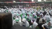 Ribuan massa simpatisan Jokowi-Maruf Amin kabupaten Garut, saat pilpres 2019 beberapa waktu lalu (Liputan6.com/Jayadi Supriyadin)