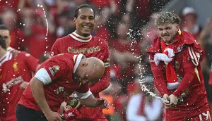 7 Klub Inggris Paling Bergelimang Trofi: Liverpool Ungguli Manchester United