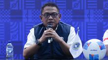 Anggota Exco PSSI, Endri Erawan dalam sesi konferensi pers di Menara Mandiri, Jakarta, Selasa (16/12/2025). (Bola.com/Abdul Aziz)