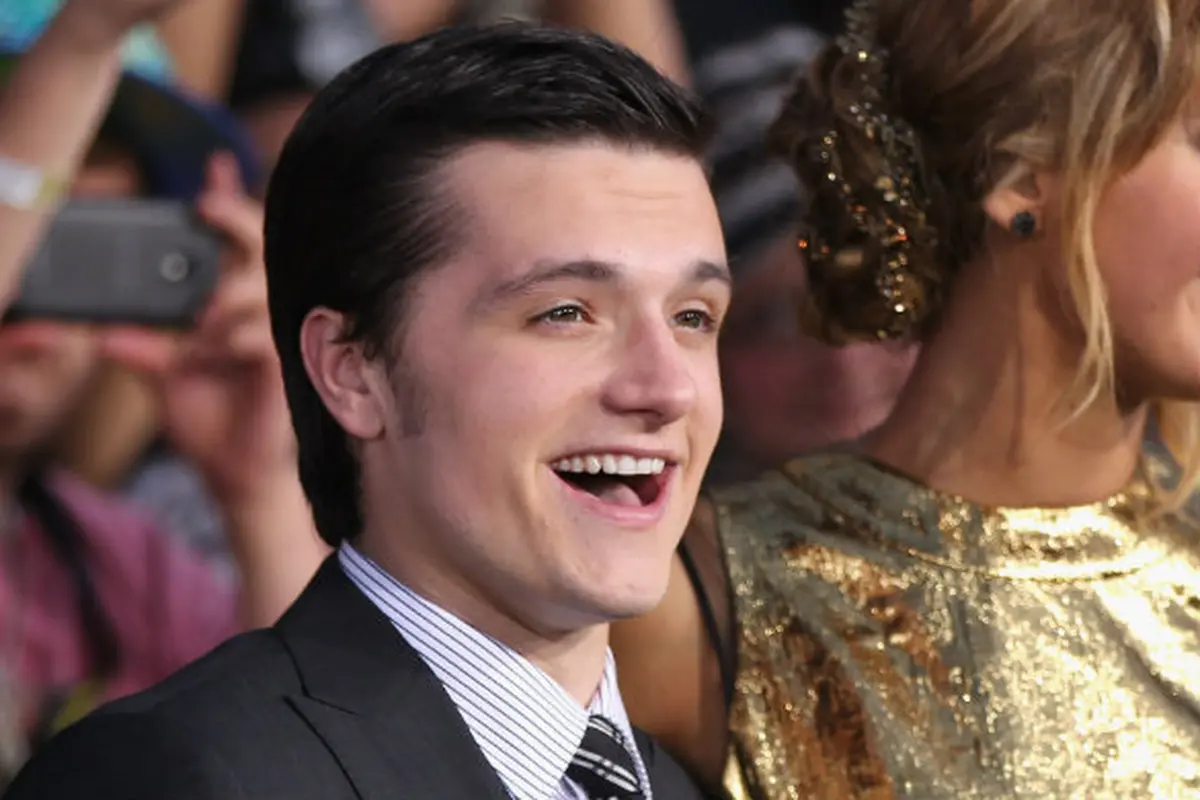 Kalahkan Pemenang Oscar, Josh Hutcherson Jadi Aktor Terbaik 2014