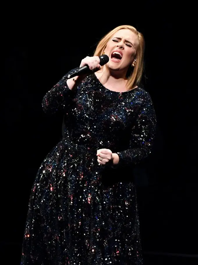 [Bintang] Adele 
