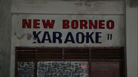 Bekas Bangunan Karaoke yang Terbengkalai di Gang Dolly (Liputan6.com/Balgorazky A. Marbun)