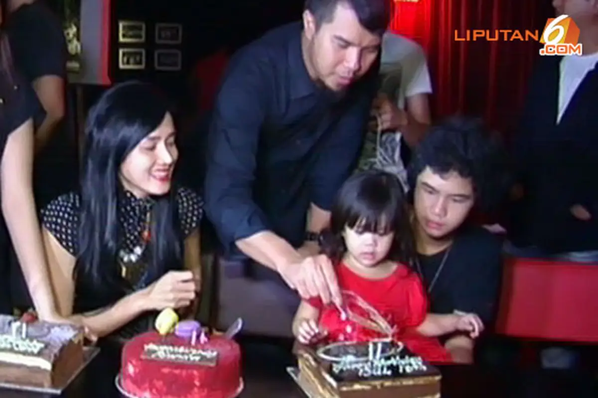 ultah-ahmad-dani-130823b.jpg
