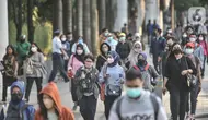 Ketukan PHK di Balik Pintu Pekerja Pabrik Manufaktur