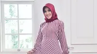 Tips Kombinasi Gamis Motif Garis Lurus, Pilihan Busana Trendi dan Stylish 2025