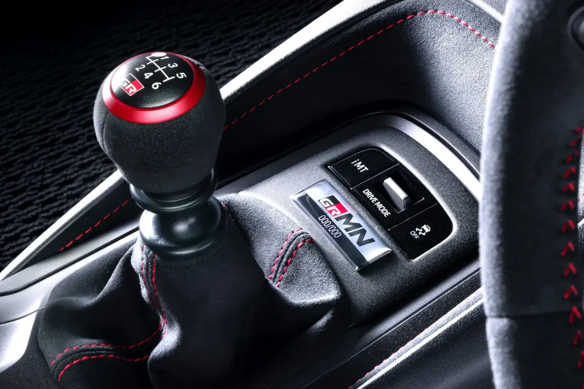 Toyota Belum Nyerah Bikin Transmisi Manual untuk Mobil Listrik (Carscoops)