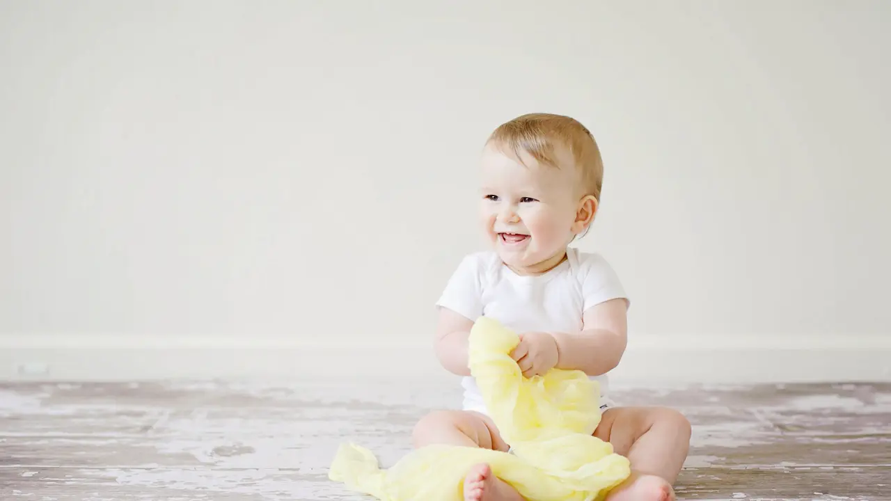 6 Ciri Bayi Cerdas yang Dapat Terlihat di Usia 4 Bulan, Mulai Meniru Suara
