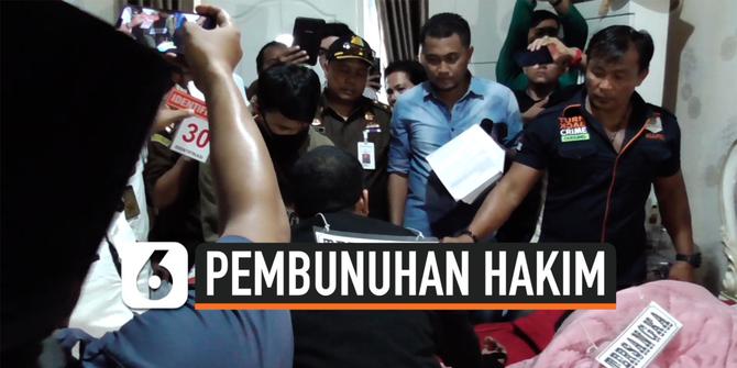 VIDEO: Rekonstruksi Ungkap Detik-Detik Pembunuhan Hakim PN Medan