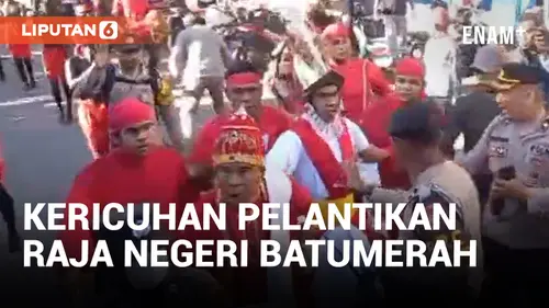 VIDEO: Pelantikan Raja Negeri Batumerah Maluku Diwarnai Kericuhan