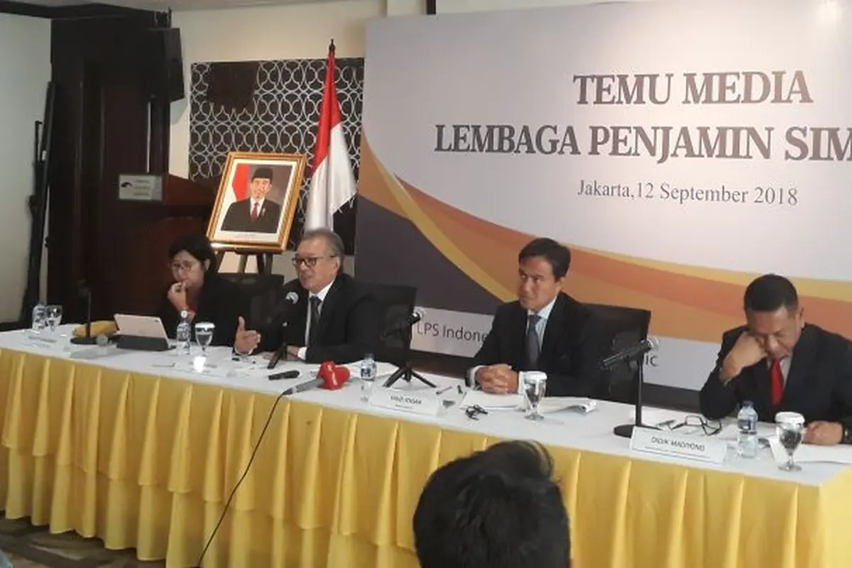 Rapat Dewan Komisioner LPS menghasilkan keputusan menaikkan tingkat bunga penjaminan simpanan. (Dwi Aditya Putra/Merdeka.com)