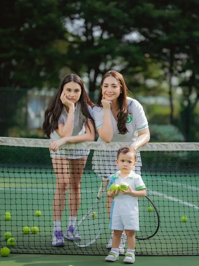 6 Potret Kompak Nagita Slavina dan Gege Elisa, Jadi Pasangan di Lagi-Lagi Tenis
