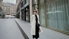 Dalam unggahan di akun Instagram, Happy Asmara diketahui tengah berlibur ke Eropa bersama beberapa artis lainnya. Dirinya pun diketahui turut berkunjung ke Italia, Swiss bahkan Prancis. (Liputan6.com/IG/@happy_asmara77)