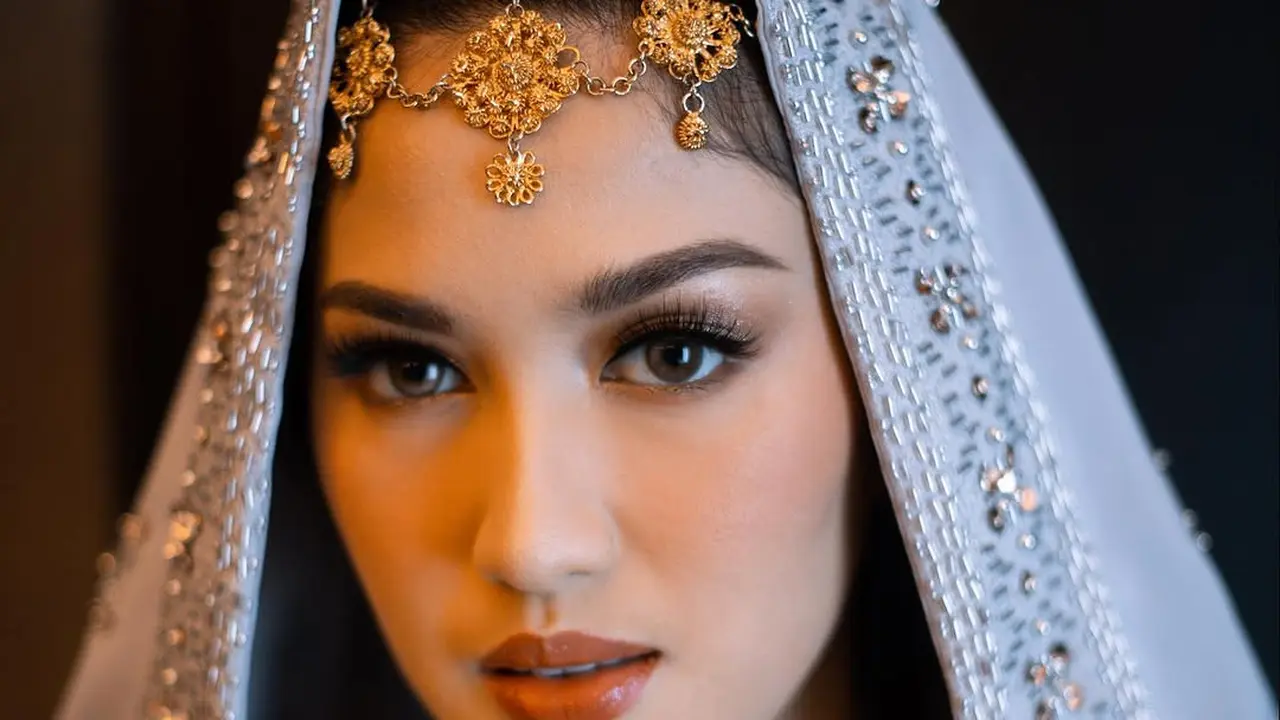 Potret Makeup Flawless Ochi Rosdiana di Akad Nikah, Tampil Cantik Paripurna