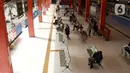 Suasana ruang tunggu keberangkatan di Terminal Kampung Rambutan, Jakarta, Kamis (22/4/2021). Pemerintah resmi memperluas periode larangan mudik lebaran 2021 mulai 22 April sampai 24 Mei 2021 yang tertuang dalam Adendum Surat Edaran (SE) Nomor 13 Tahun 2021. (Liputan6.com/Helmi Fithriansyah)