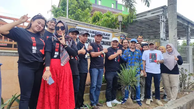 Bolone Mase Cilacap menyalurkan bantuan air bersih ke wilayah terdampak kekeringan parah. (Foto: Liputan6.com/Istimewa)
