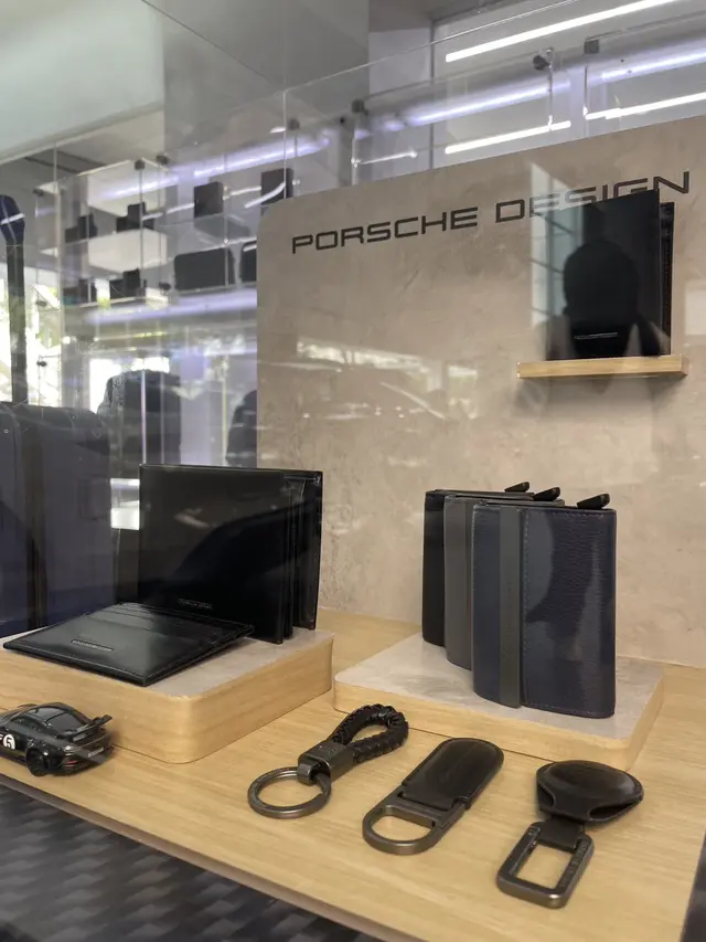 Exclusive Preview of BRICS x Porsche Design Travel Collection